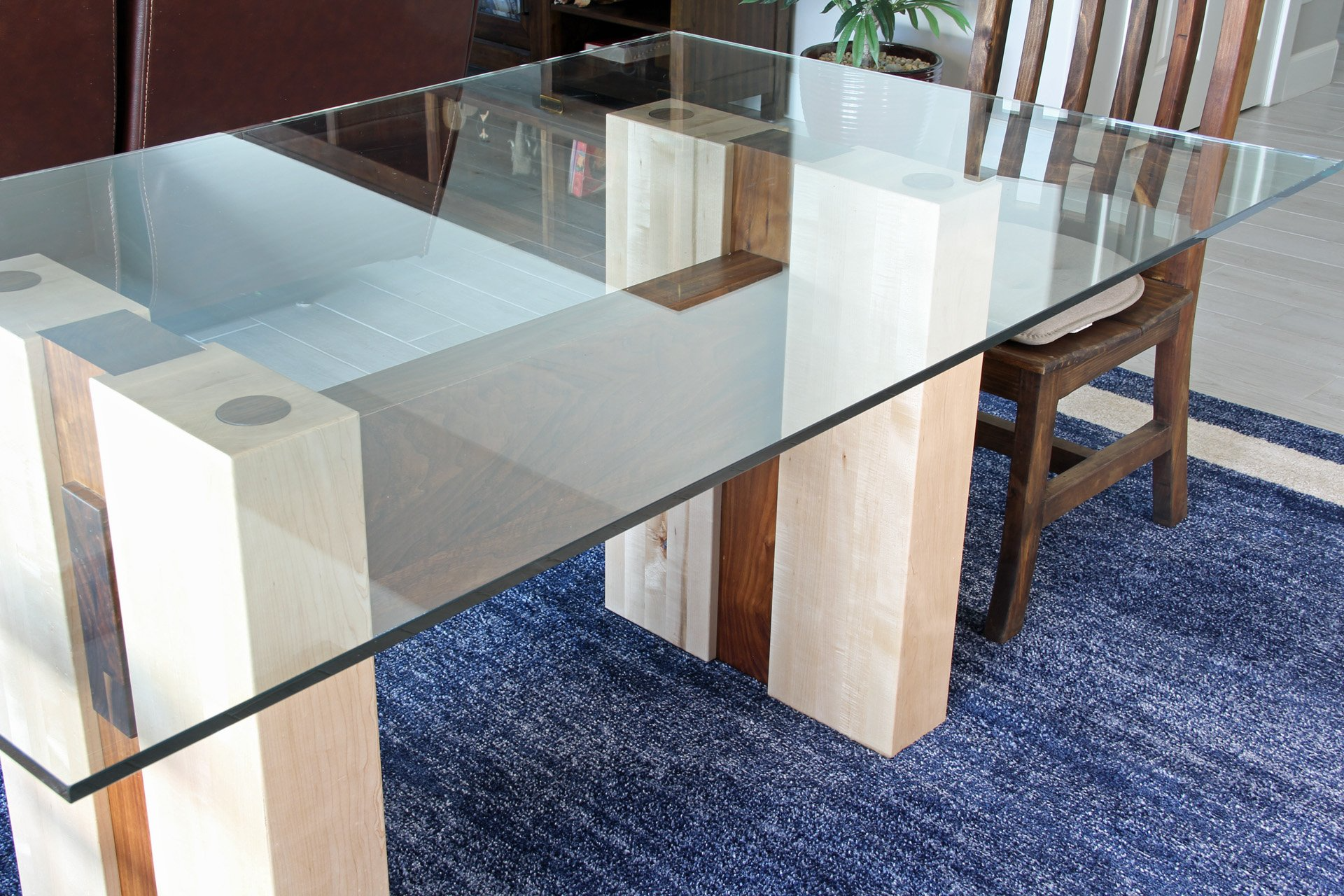 Glass coffee table design